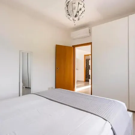 Assenza Front Sweet Apartment